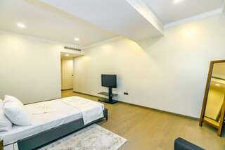 Апартаменты VIP Hotel Apartment in Port Baku Residance 4 bedroom Баку Апартаменты-115