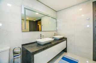 Апартаменты VIP Hotel Apartment in Port Baku Residance 4 bedroom Баку Апартаменты-17
