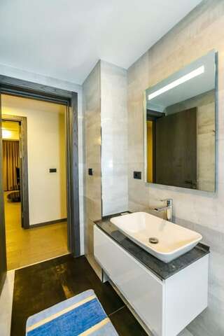Апартаменты VIP Hotel Apartment in Port Baku Residance 4 bedroom Баку Апартаменты-43