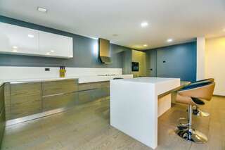 Апартаменты VIP Hotel Apartment in Port Baku Residance 4 bedroom Баку Апартаменты-7