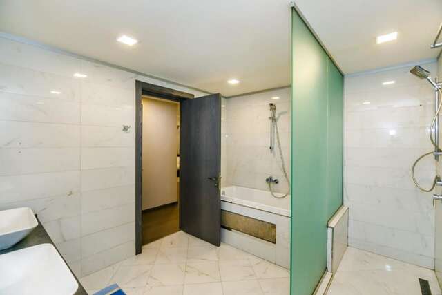 Апартаменты VIP Hotel Apartment in Port Baku Residance 4 bedroom Баку-17