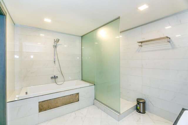 Апартаменты VIP Hotel Apartment in Port Baku Residance 4 bedroom Баку-21